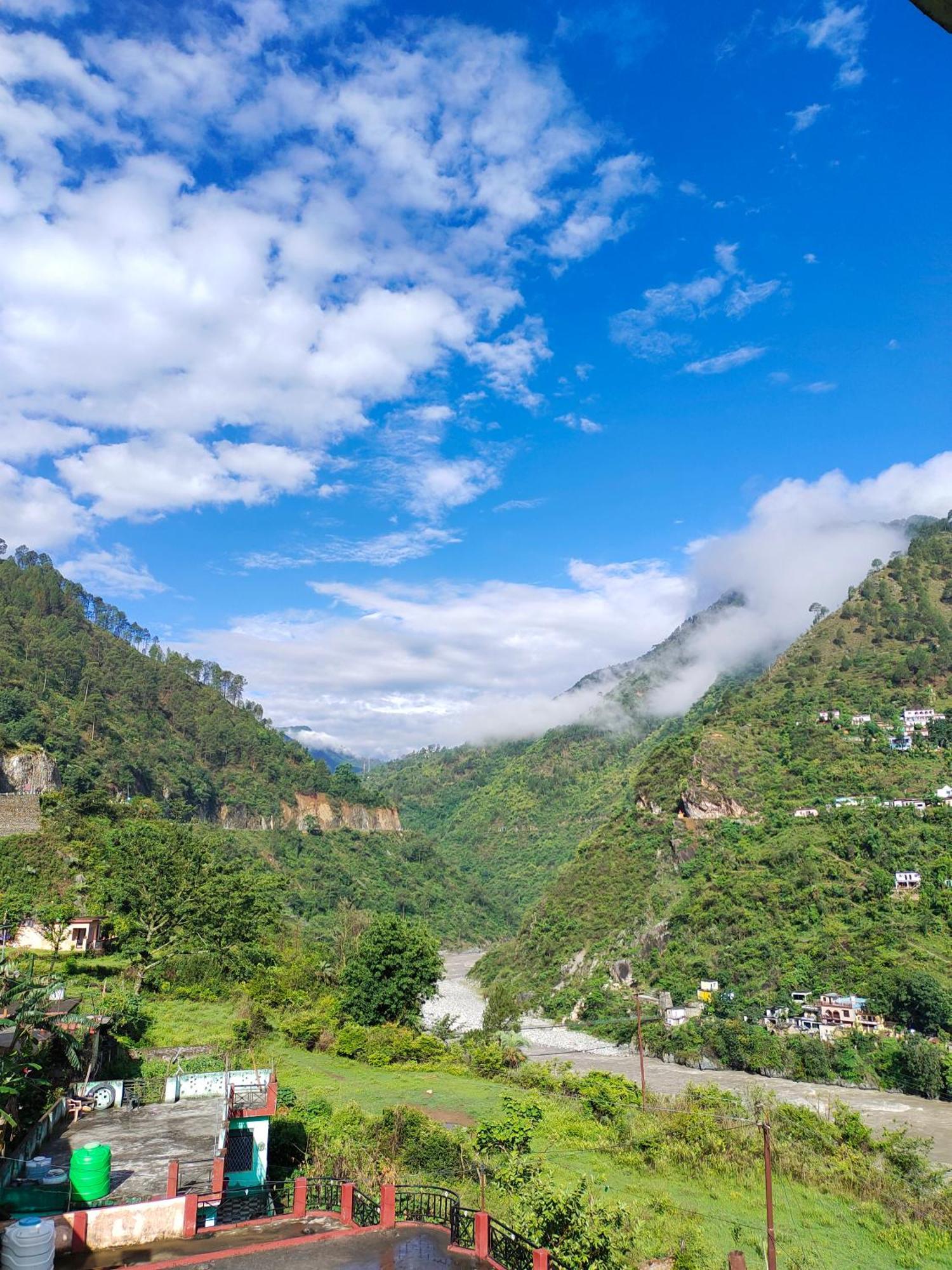 Alaknanda Homestay Karnaprayāg Dış mekan fotoğraf