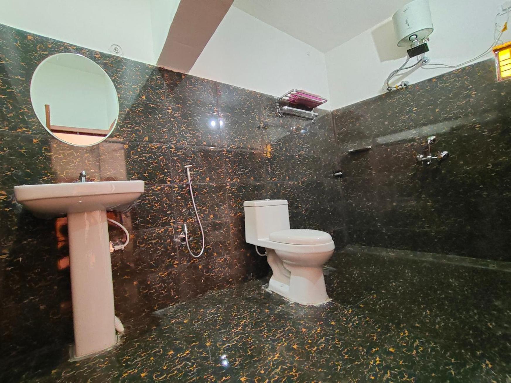 Alaknanda Homestay Karnaprayāg Dış mekan fotoğraf