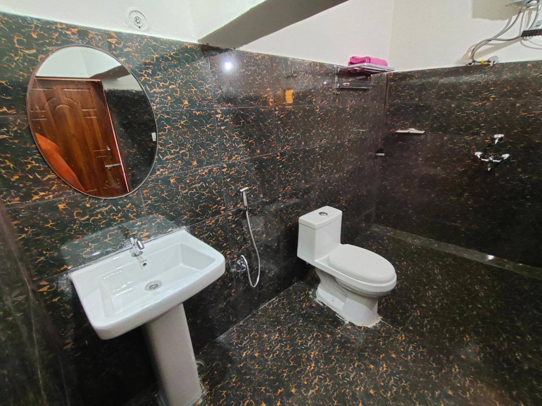 Alaknanda Homestay Karnaprayāg Dış mekan fotoğraf