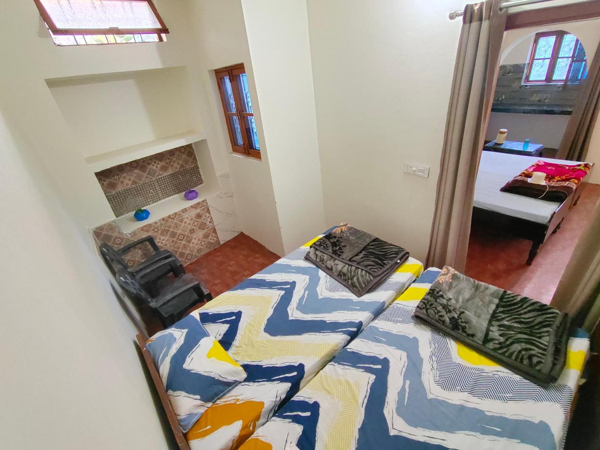 Alaknanda Homestay Karnaprayāg Oda fotoğraf